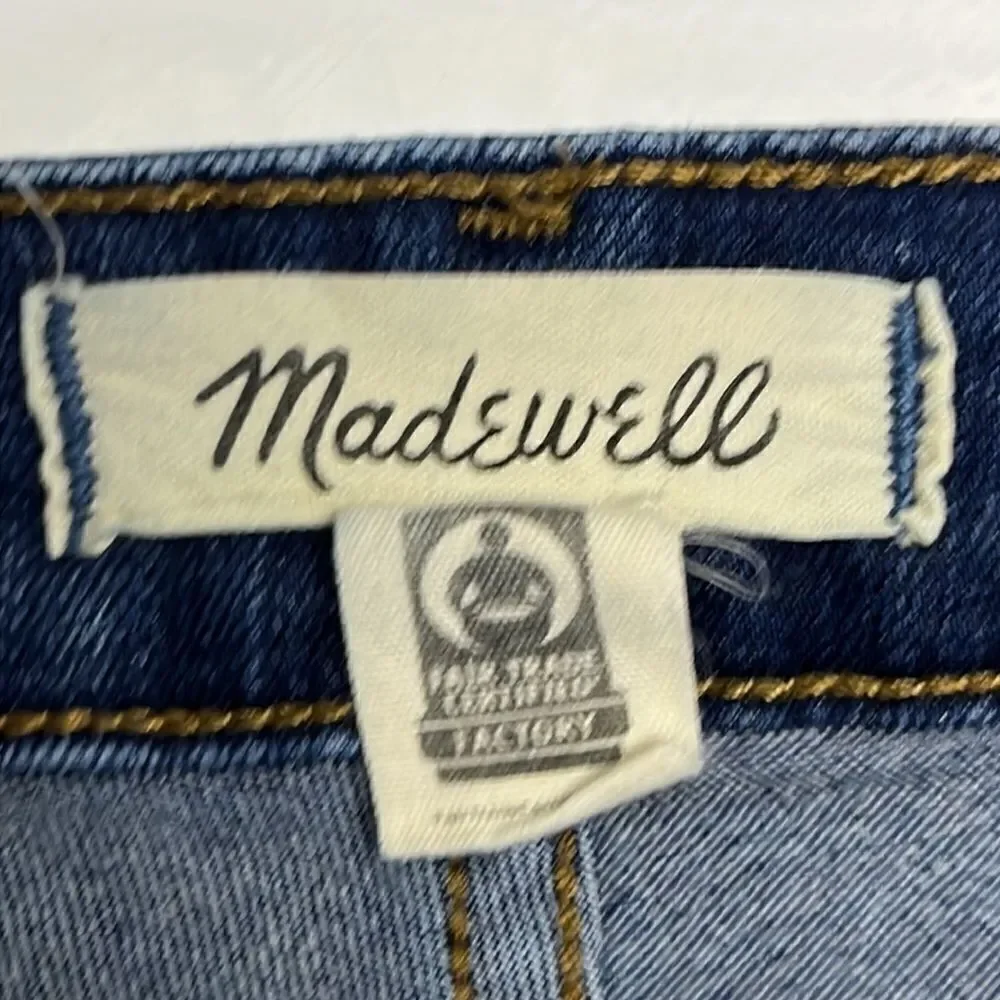 Madewell Women’s Curvy Roadtripper Medium Wash Whiskering 5-pocket Jeans- T28
